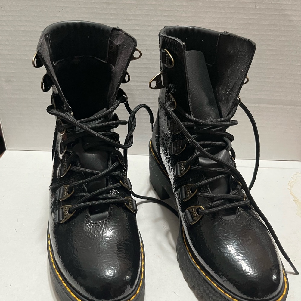 Like new—LAURENNE DISTRESSED PATENT LEATHER LACE UP HEEL BOOTS
